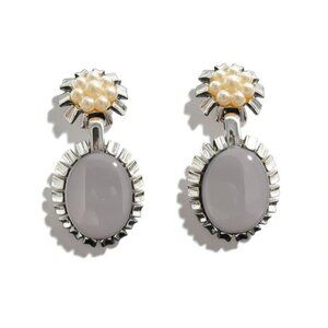 Vintage Emmons Silver-Tone Clip-On Earrings With Faux Pearl Cluster & Oval Gray